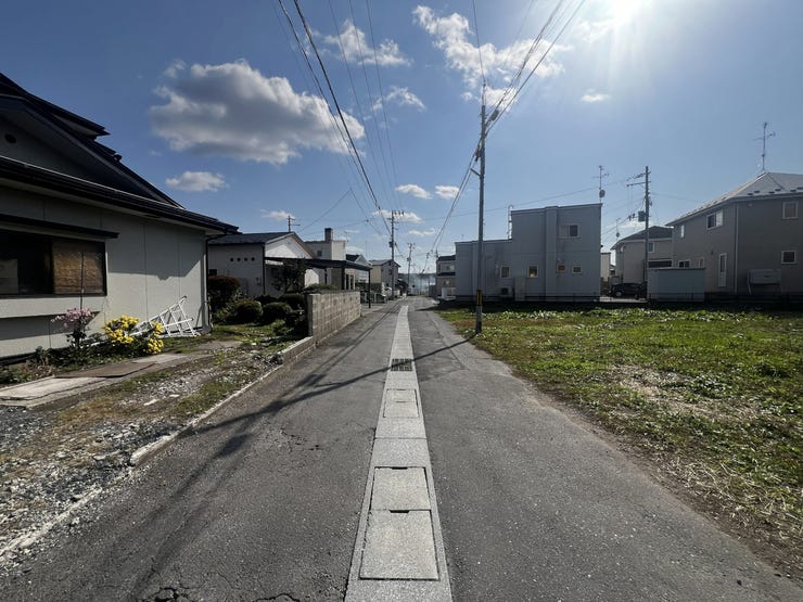 現地(2025年9月)撮影
◎建築条件無し◎
詳細は、ハウスドゥ 八戸市庁前までお気軽にお問い合わせくださいませ♪