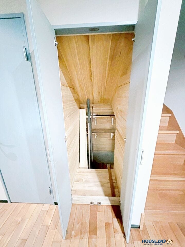 奥行きのある収納スペースを確保。
居住空間をすっきり保てます。