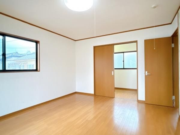 【リフォーム済】2階南西洋室