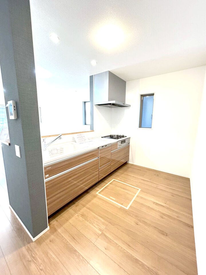 ファミリークローク♪LDK17帖以上♪小倉南区東貫新築戸建て◎駐車場2台◎電動シャッター◎都市ガス