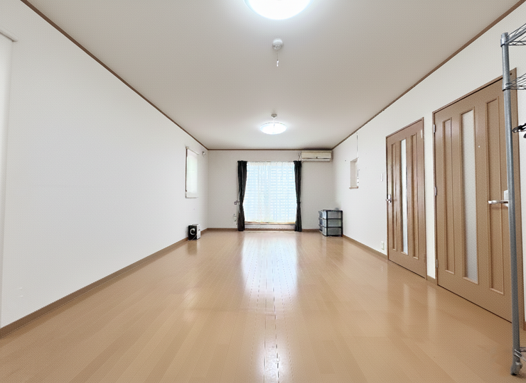 ■□■2階14帖洋室■□■将来的に間仕切り可能なお部屋!