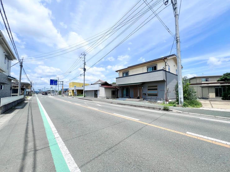 ■□■理想を叶える、新しい暮らしの舞台■□■高いデザイン性と機能性を兼ね備えた住まい。ここで、家族の新しい物語が始まります。