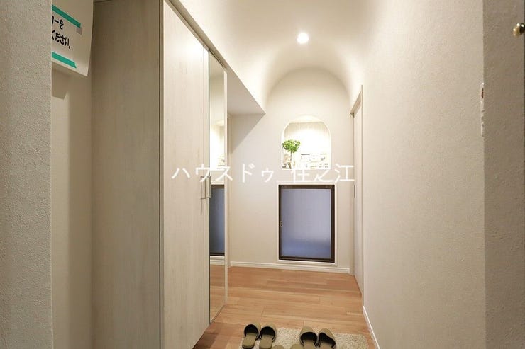 散らかりがちな玄関もスッキリの玄関収納付