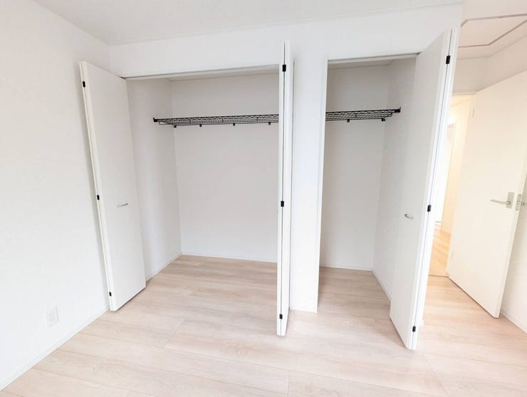 6.5畳の洋室のクローゼットです