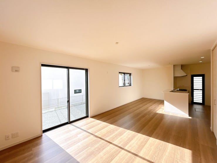 日当り良好のリビング。
明るい空間です◎