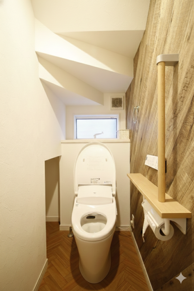 ペーパーホルダーは2個ついており、毎回ペーパーを補充する手間も省けますね。
(CG加工あり。現況と異なる場合があります)