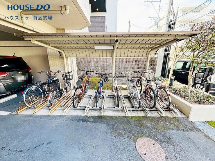 屋根付き駐輪場