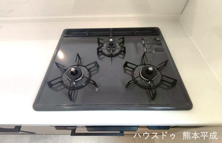 効率よくお料理ができる3口コンロです