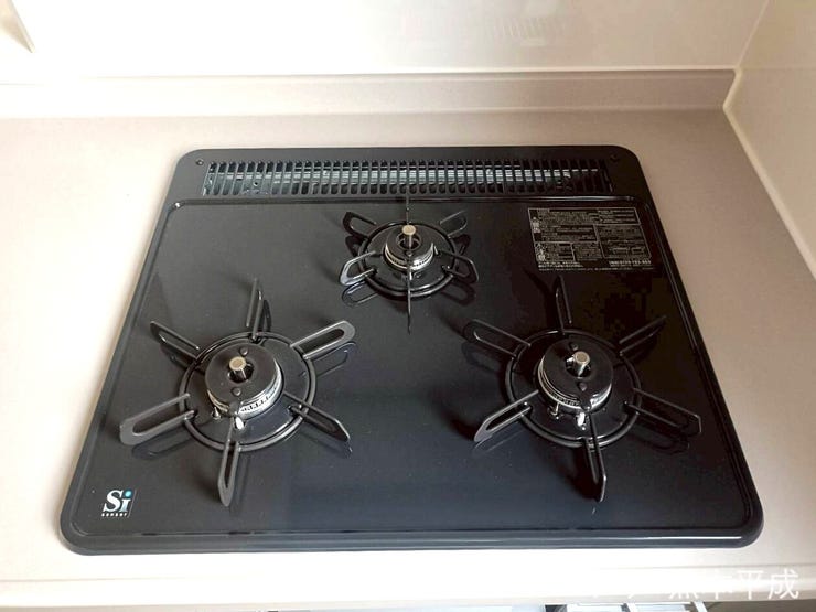 効率よくお料理ができる3口コンロです