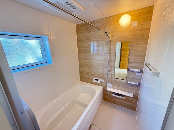 冬の寒さで凍えた体や夏のクーラーで冷えてしまった体を湯船にはいってポカポカにしましょう♪1日の疲れを癒し、心も体も綺麗さっぱり♪心の洗濯をして明日の元気へ。