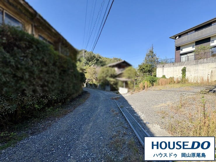 南側前面道路は約4.5の幅員です。