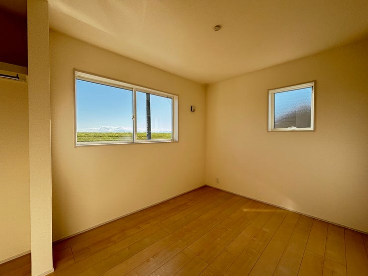 2面採光なので明るく気持ちよく過ごせますね!