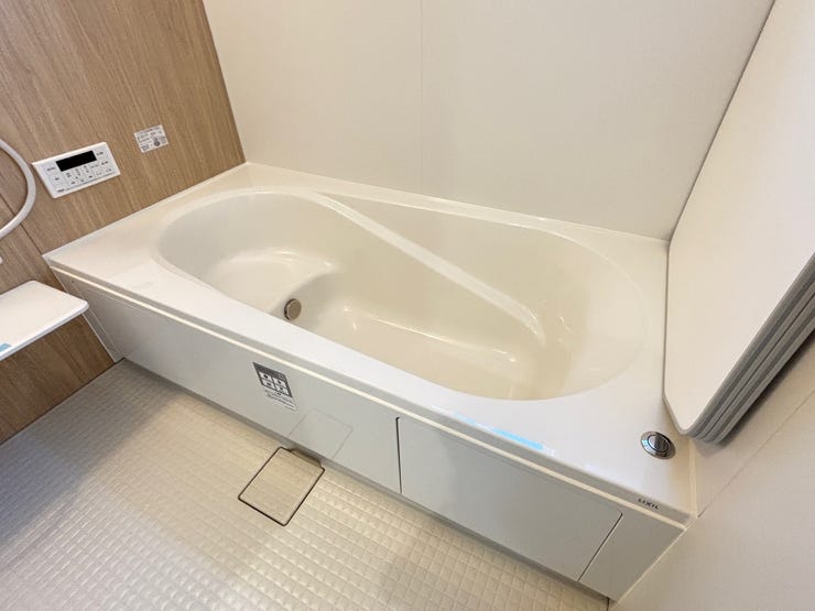 節水ができるエコベンチタイプの浴室で家計にも優しいです♪