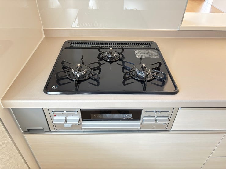 3口コンロは、家事の時間を短縮してくれます!家族の時間が増えるのが嬉しいですね!