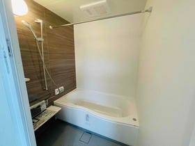 心地よいリフレッシュタイムを過ごせるバスルーム。
日常の疲れを癒す、特別な空間を提供します。
※画像はイメージです