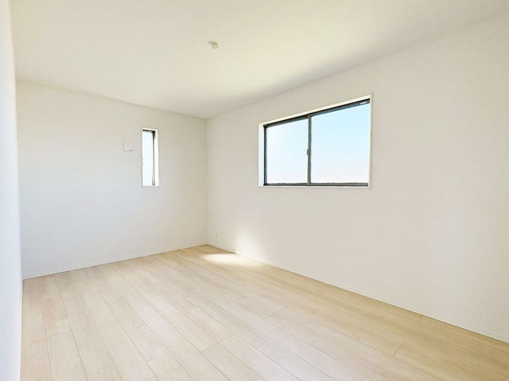 南西側に面した明るい洋室♪