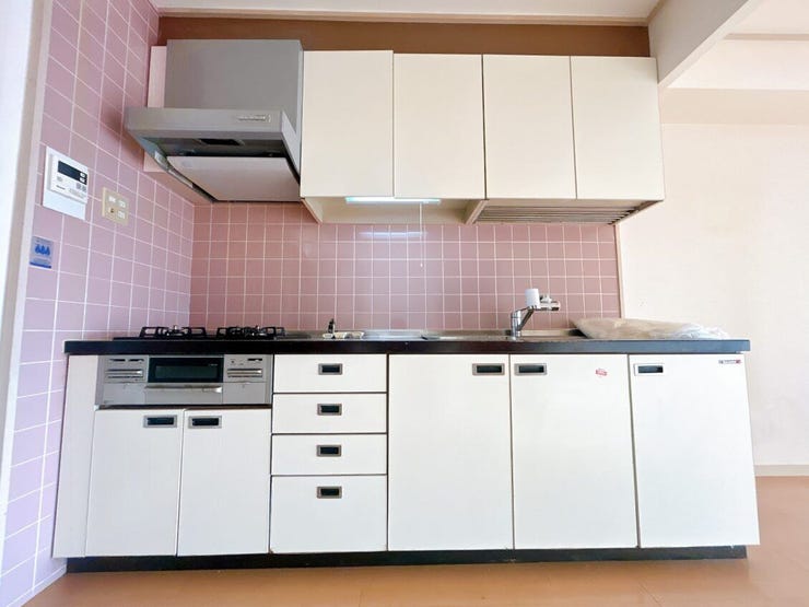 3口コンロなので同時に調理ができ、お料理もはかどります。