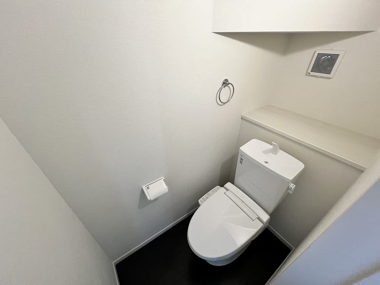 温水洗浄便座付きトイレ♪