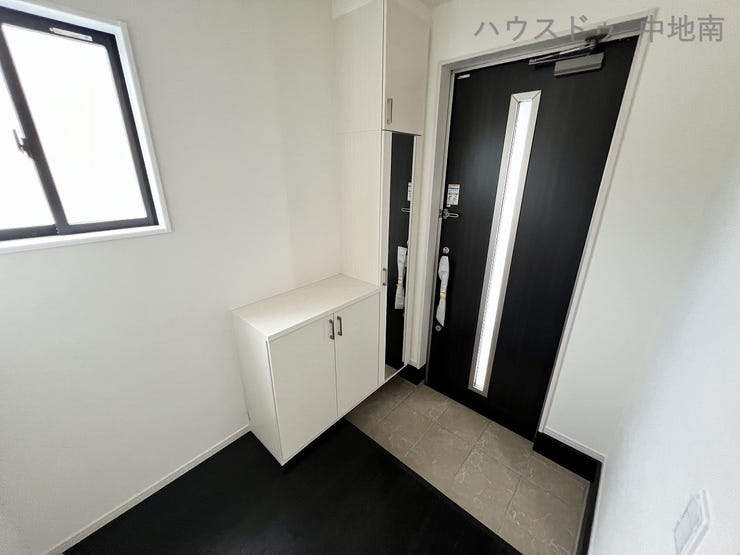 玄関も収納スペース充実です♪