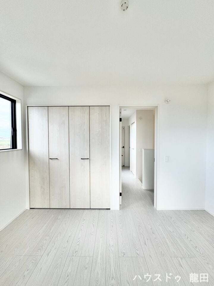 ■□■洋室・収納■□■