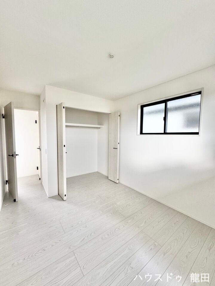 ■□■洋室・収納■□■