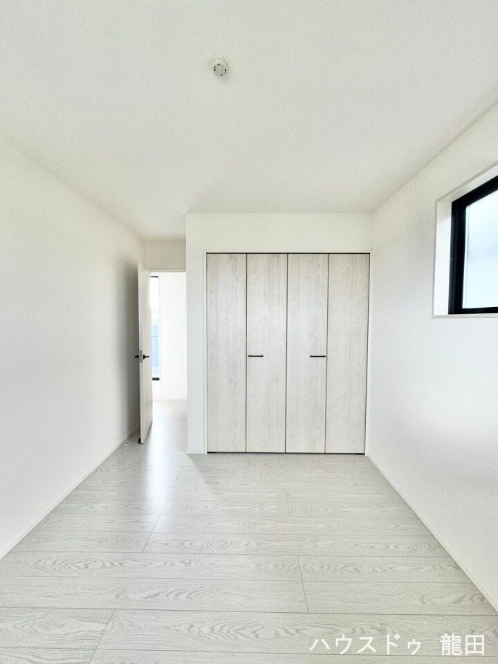 ■□■洋室・収納■□■