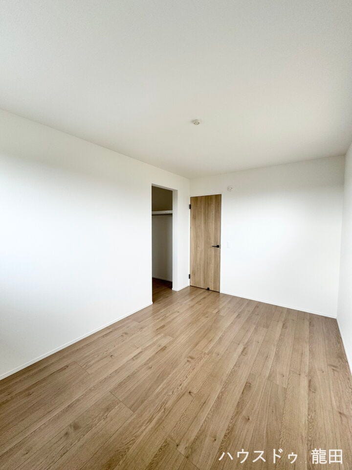 ■□■洋室・収納■□■