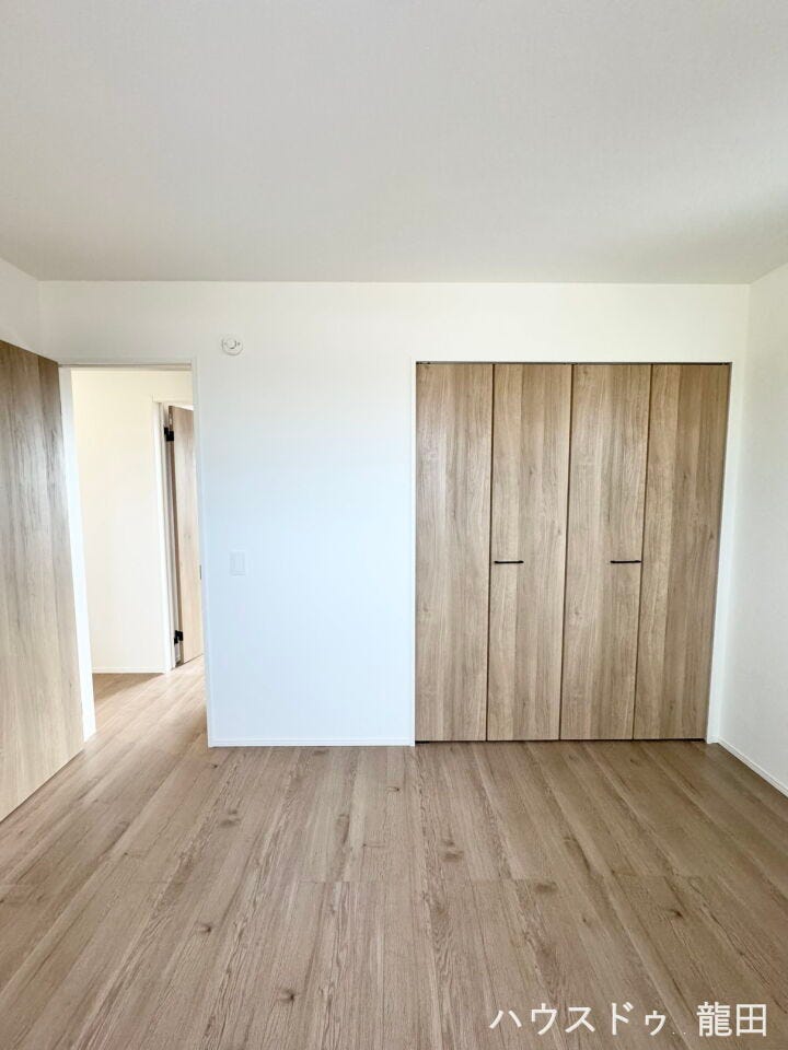 ■□■洋室・収納■□■