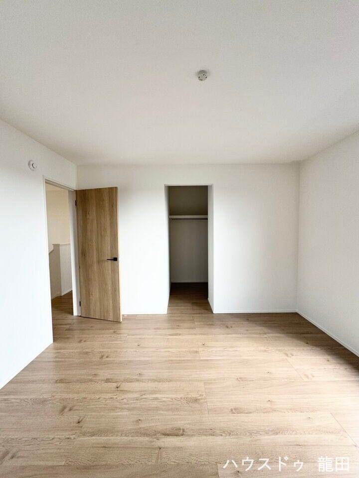 ■□■洋室・収納■□■