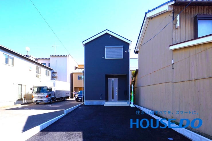 【外観】
3LDK、土地面積136.11㎡、建物面積92.74㎡♪皆様よりのお問い合わせ心よりお待ちしております♪