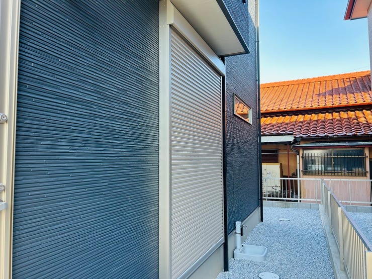 ◇シャッター雨戸付きで台風が来ても安心♪