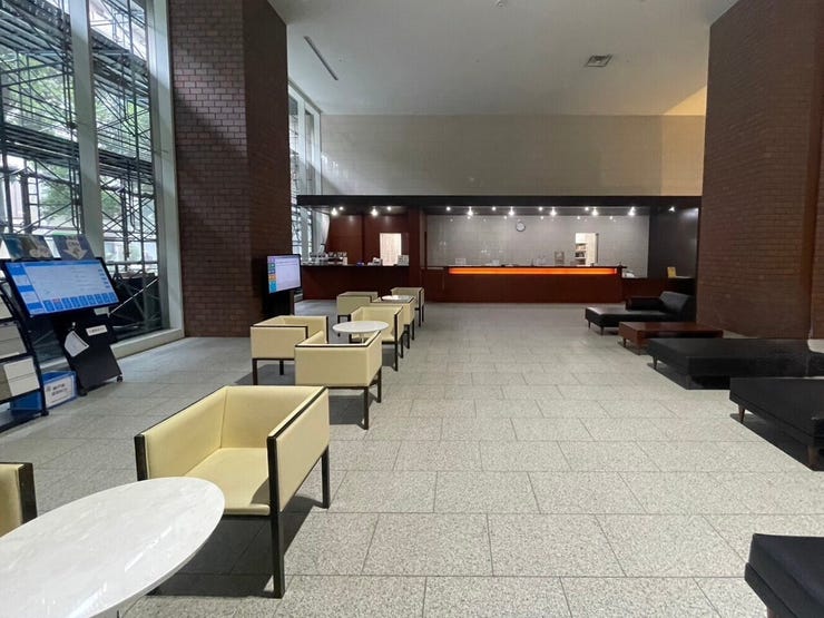 エントランスラウンジ・フロントサービスなど共用施設が充実しております