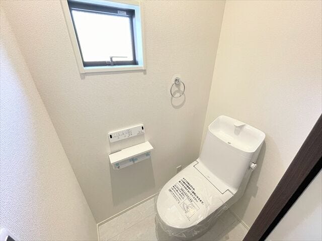 【トイレ・各フロア設置】