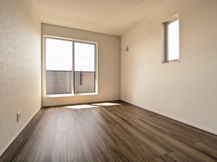 二面採光で、明るく、風通しのよい空間が広がっています