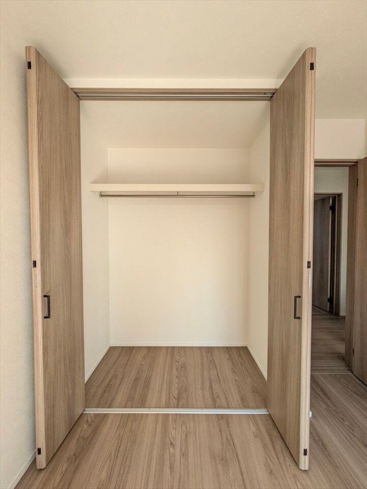 全居室収納あり!
荷物が多くても困りません。