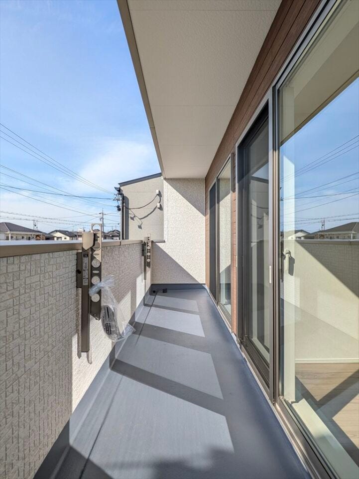 南バルコニーで毎日のお洗濯も楽々快適。