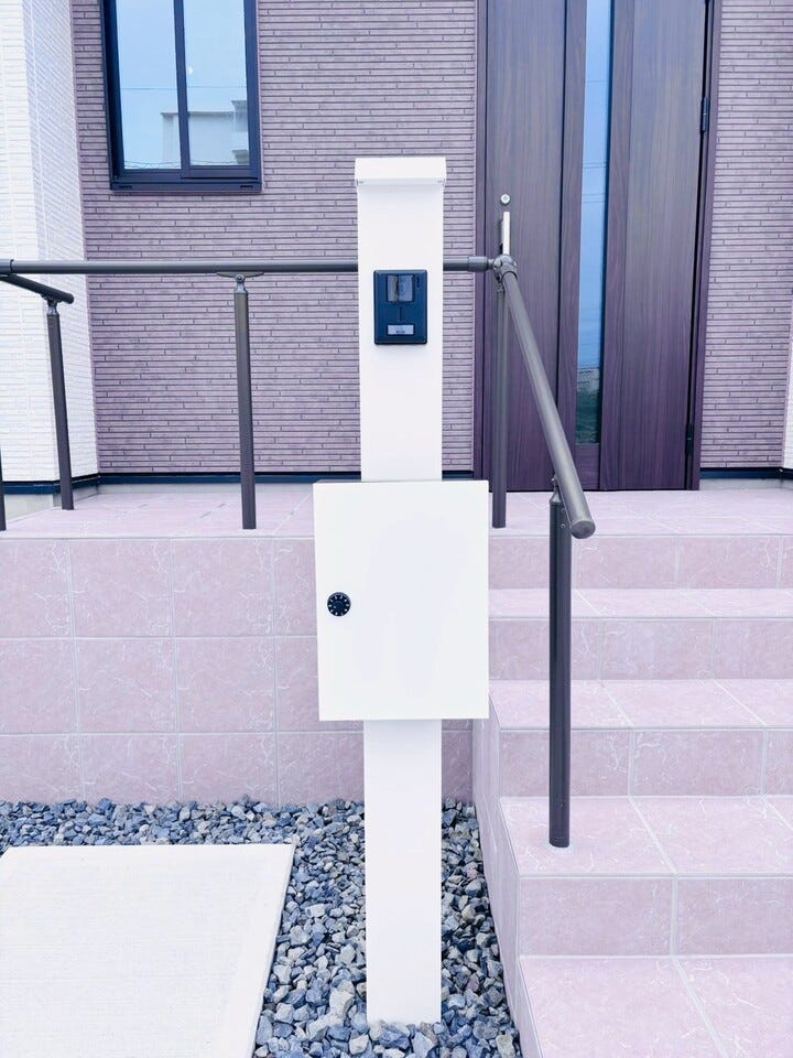 郵便物を安全に保管し、不正取得や紛失を防ぎます。鍵付きの郵便受けはさらに防犯性が向上します!