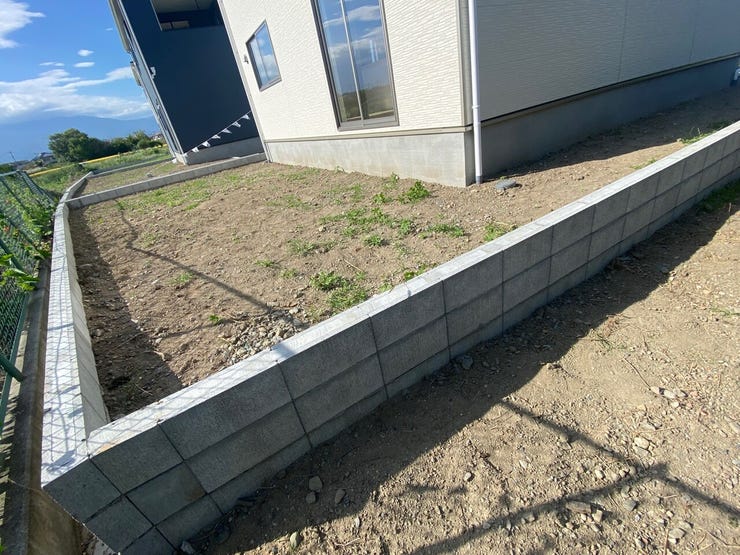 南庭スペースです。お子様の遊び場や家庭菜園スペース、ウッドデッキを施工したり、ドッグランスペースにも良いですね。(甲斐市篠原 新築建売住宅)