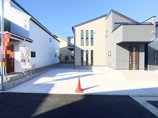 駐車場:並列で2台駐車することができます。お友達が来た時に入替不要なのはうれしいですね。