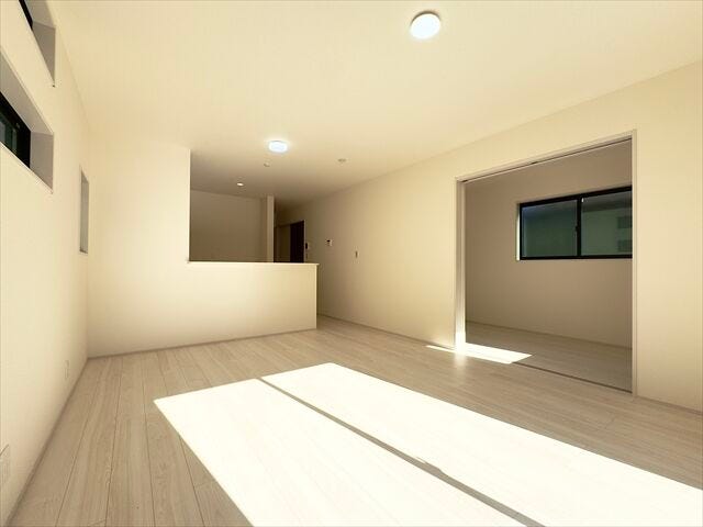 リビング:LDKには4帖洋室が隣接していますので、扉を開放しておくことでより広々とした空間を使用することができます!