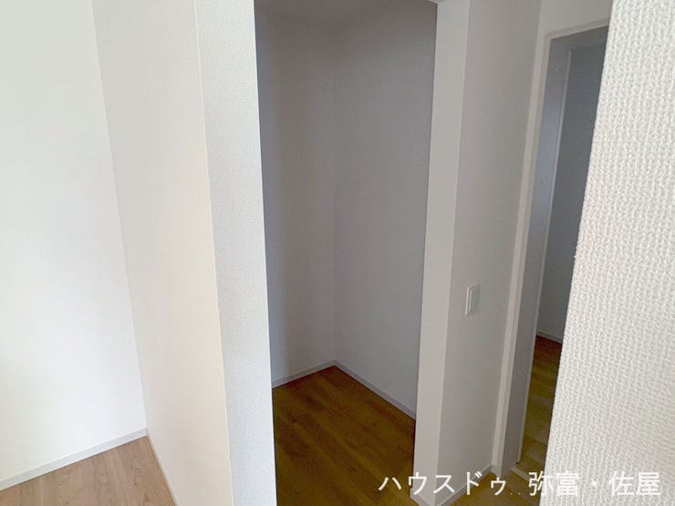 パントリー付♪食品や飲み物、調理器具や食器などをストックできます(^^)