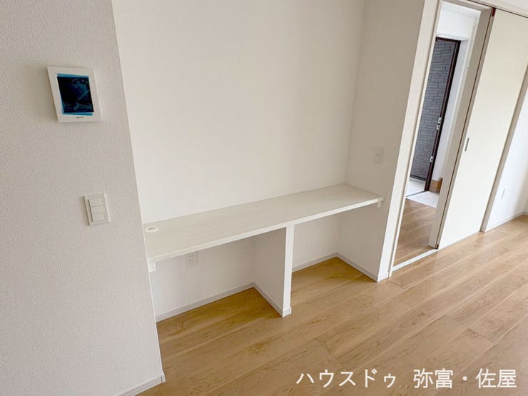 リビングのカウンターはお子様の勉強スペースとしても使えます!