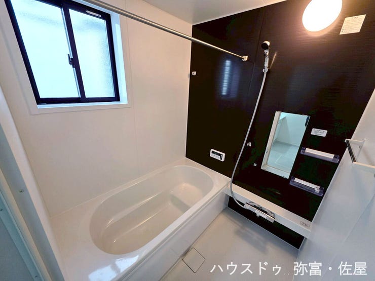 1坪タイプのバスルームは日々の疲れを癒してくれます♪