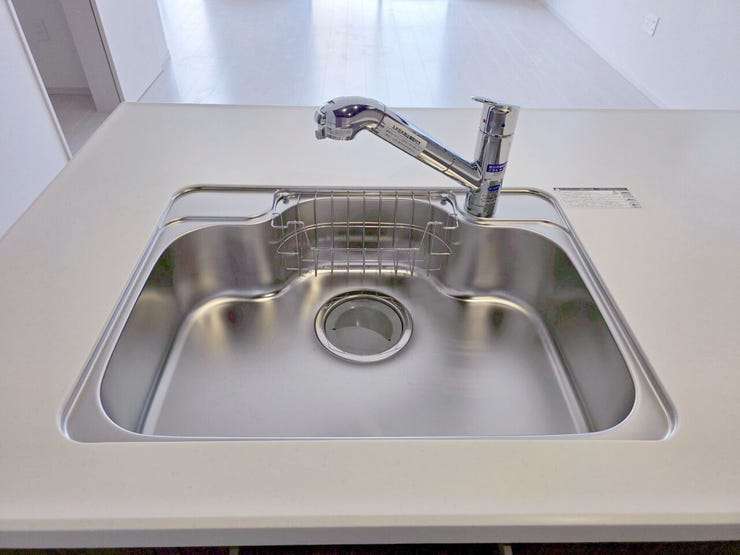 浄水器内蔵型シャワー水栓♪浄水カートリッジ内蔵で場所を取らずにスッキリ♪