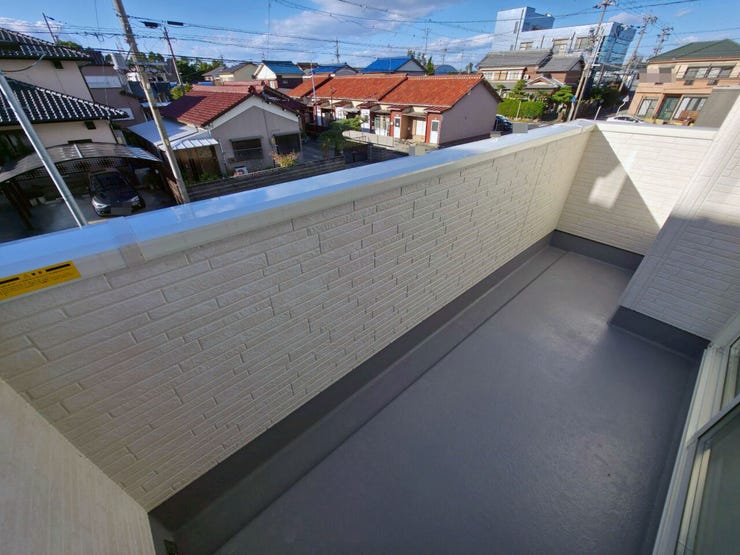 北側にもバルコニーがあります!