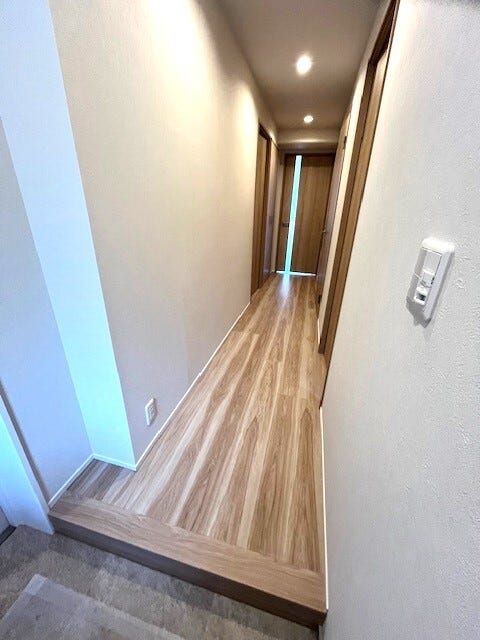 廊下眺望。段差等少なく、フラットな室内仕様となっております!