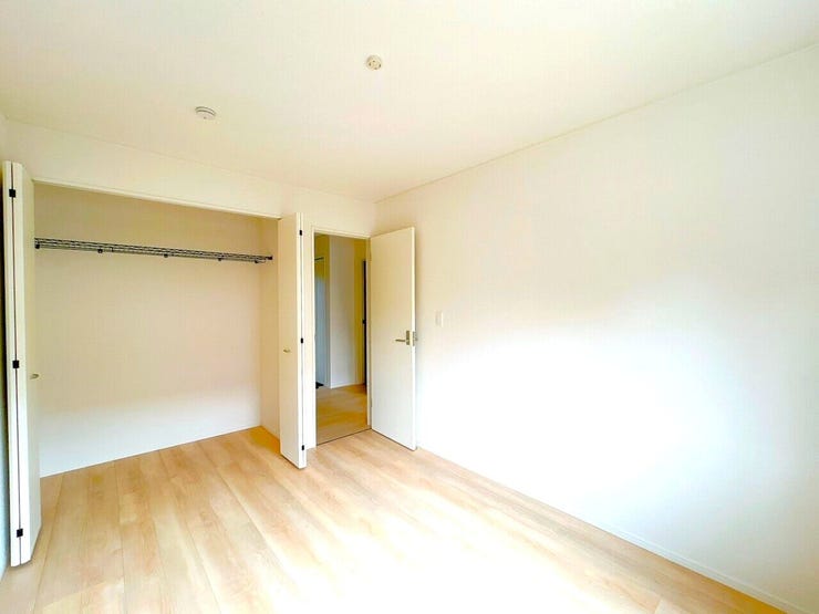 約6帖の洋室は家族構成やライフスタイルに合わせて使い方を簡単に変えることができます。