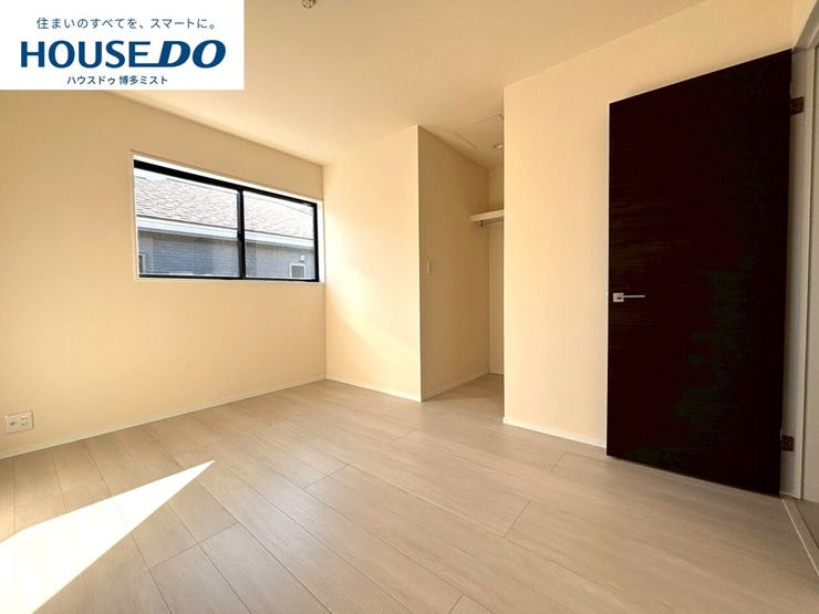 【家族のプライベート空間】お子様の成長に合わせて、プライバシーを考えた子供部屋も大切。収納や採光を考え、過ごしやすい空間に。