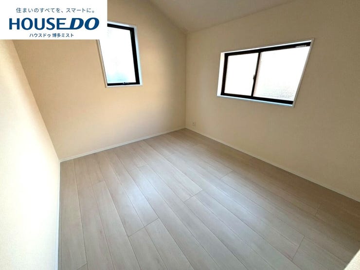 【家族のプライベート空間】お子様の成長に合わせて、プライバシーを考えた子供部屋も大切。収納や採光を考え、過ごしやすい空間に。