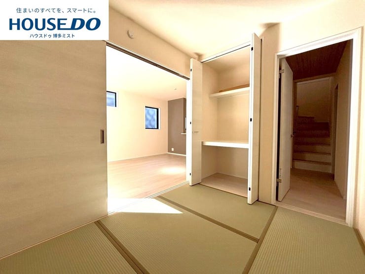 【寝そべりエリアの和室】リビング横の和室は、客間としてはもちろん、お子様のお昼寝ゾーンやおもちゃゾーンとしても活躍♪